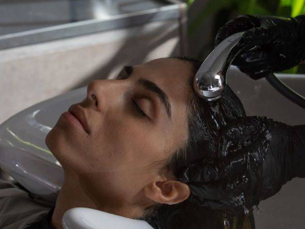 Elevate Your Hair Care with Expert Tips on Natural Treatments