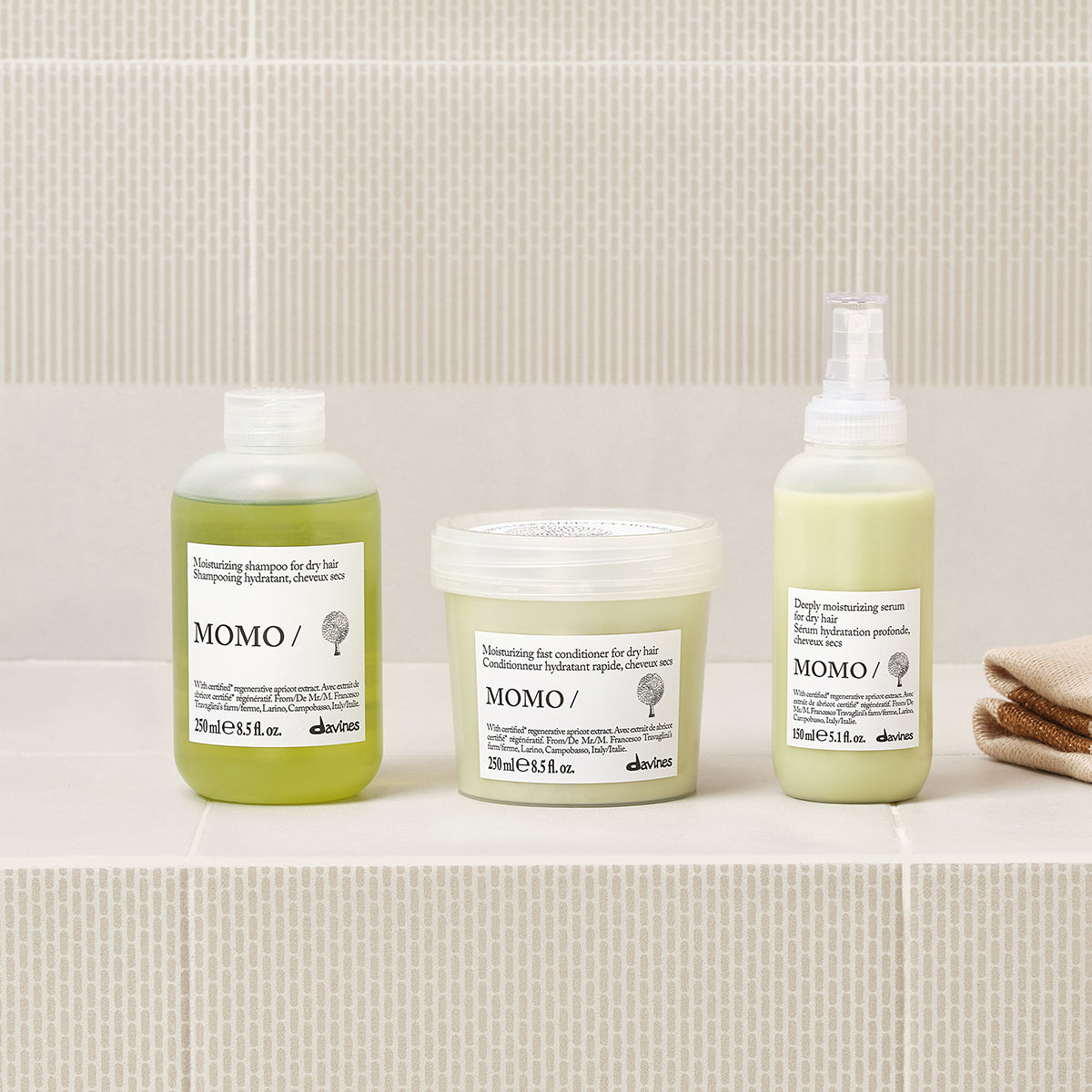 
Davines International MOMO Conditioner - Moisturizing fast conditioner for dry hair