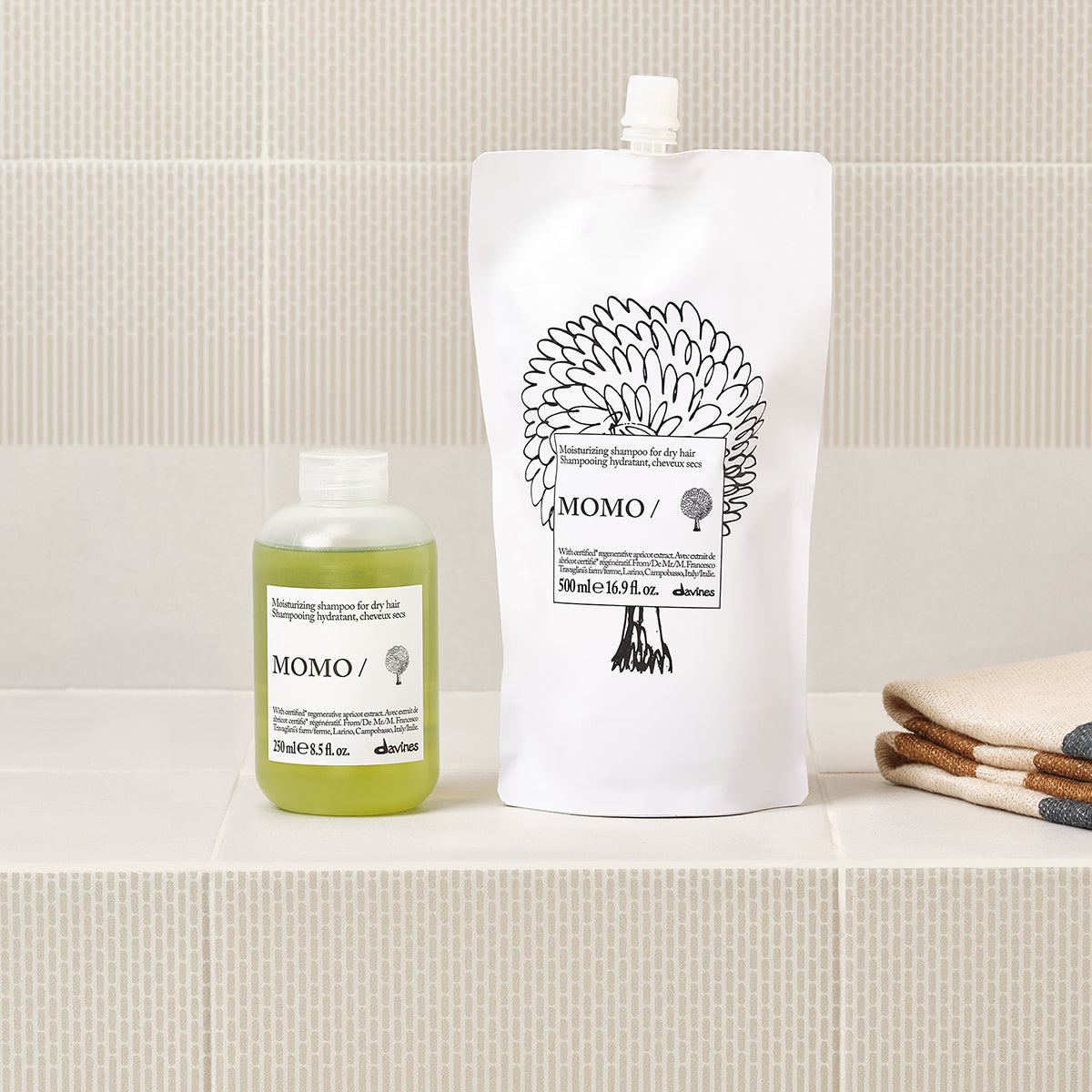 
Davines International MOMO Shampoo - Moisturizing shampoo for dry hair